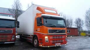 VOLVO FM300 camión furgón