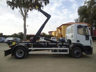 IVECO EUROCARGO 120 E 25 camión con gancho