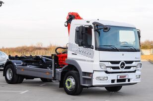 Mercedes-Benz ATEGO 1322 HÁKOVÝ NOSIČ KONTAJNEROV + HYDR. RUKA EURO 5 camión con gancho