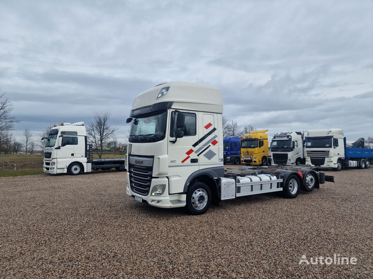 DAF XF 106 camión de contenedores