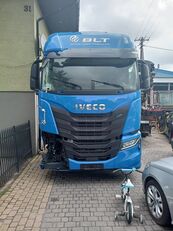 IVECO 26460 camión de contenedores