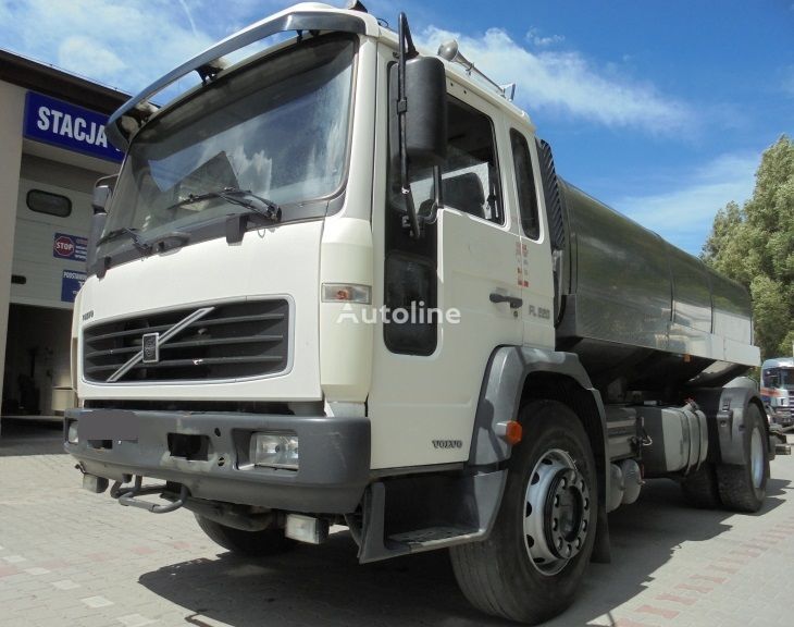 Volvo FL220 camión para transporte de leche