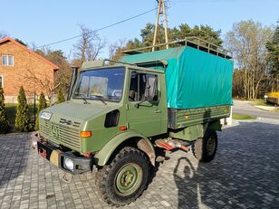 Mercedes-Benz Unimog U1300 435 camión toldo